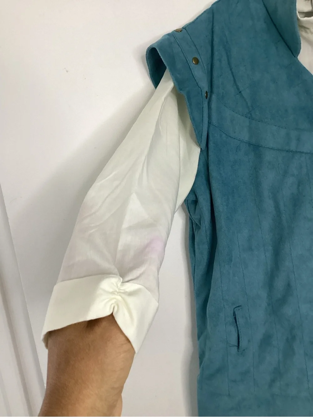 Disney Tangled Flynn Rider Teal Blue Suede-Style Vest with White Shirt Costume L - Picture 5 of 12